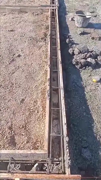 Video: el encadenado de la platea con el hierro colocado, antes del llenado